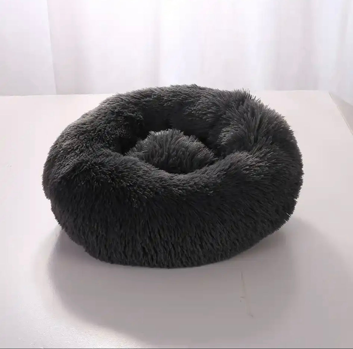 The DOGGOCATSO™ Round Calming Pet Bed