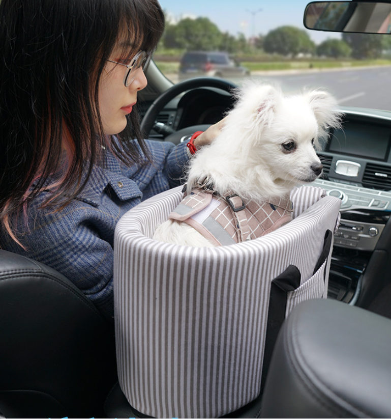 The DOGGOCATSO™ Portable Pet Car Seat